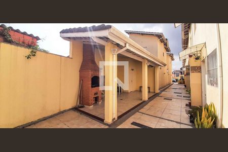 Casa de condomínio à venda com 67m², 2 quartos e 1 vagaChurrasqueira