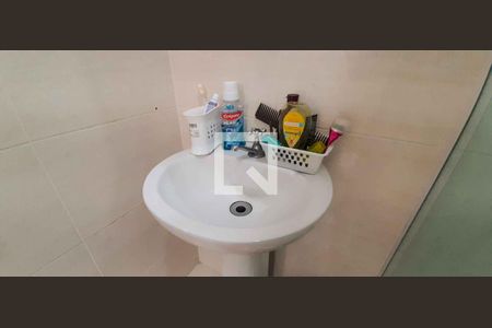 Casa de condomínio à venda com 67m², 2 quartos e 1 vagaBanheiro