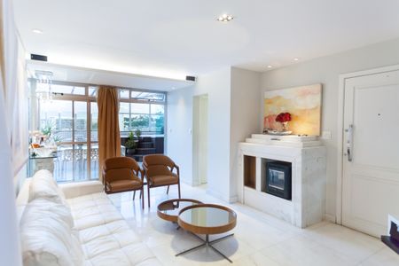 Apartamento à venda com 170m², 3 quartos e 5 vagassala