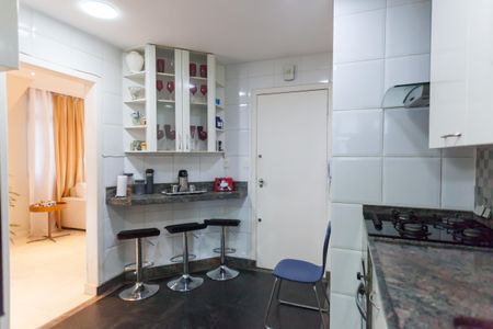 Apartamento à venda com 170m², 3 quartos e 5 vagasCozinha