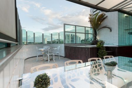 Apartamento à venda com 170m², 3 quartos e 5 vagasarea extena cobertura