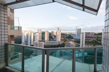 Apartamento à venda com 170m², 3 quartos e 5 vagasvaranda suite master