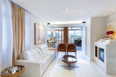 Apartamento à venda com 170m², 3 quartos e 5 vagassala