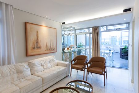 Apartamento à venda com 170m², 3 quartos e 5 vagassala