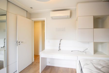Apartamento para alugar com 81m², 3 quartos e 1 vagaQuarto