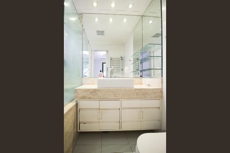 Apartamento para alugar com 81m², 3 quartos e 1 vagaBanheiro da Suíte