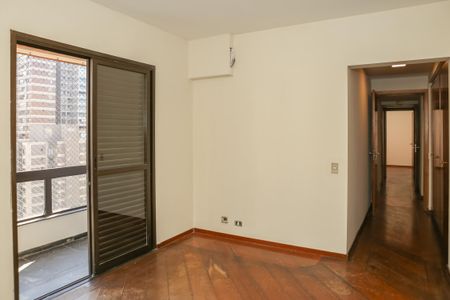 Apartamento à venda com 180m², 4 quartos e 2 vagasSuíte 1