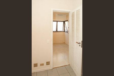 Apartamento à venda com 180m², 4 quartos e 2 vagasQuarto de Serviço