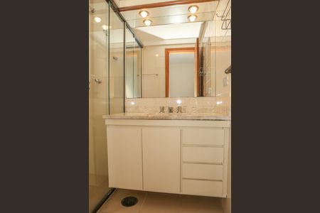 Apartamento à venda com 180m², 4 quartos e 2 vagasBanheiro da Suíte 3