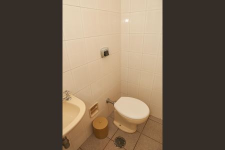 Apartamento à venda com 180m², 4 quartos e 2 vagasBanheiro de Serviço