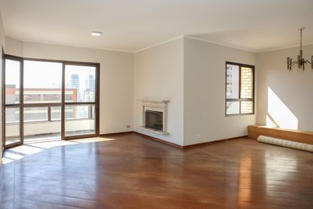 Apartamento à venda com 180m², 4 quartos e 2 vagasSala