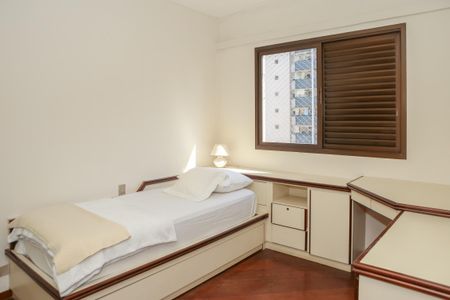 Apartamento à venda com 180m², 4 quartos e 2 vagasSuíte 2