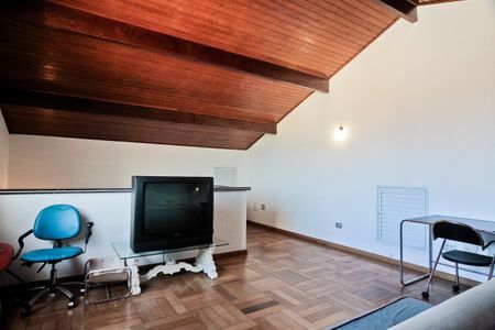 Casa à venda com 600m², 4 quartos e sem vagaSótão