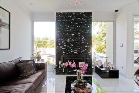 Casa à venda com 600m², 4 quartos e sem vagaSala