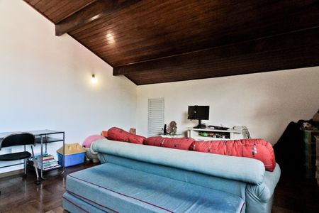 Casa à venda com 600m², 4 quartos e sem vagaSótão