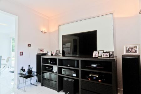 Casa à venda com 600m², 4 quartos e sem vagaSala