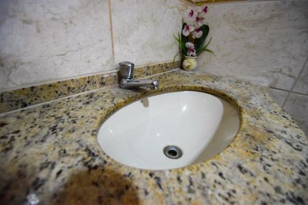Casa de condomínio para alugar com 140m², 5 quartos e 1 vaga Casa de condomínio para alugar com 140m², 5 quartos e 1 vagaBanheiro do Quarto 1 - Suíte