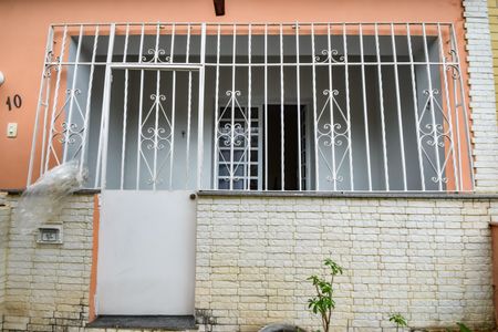 Casa de condomínio para alugar com 140m², 5 quartos e 1 vaga Casa de condomínio para alugar com 140m², 5 quartos e 1 vagaFachada da Casa