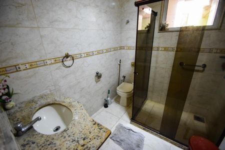 Casa de condomínio para alugar com 140m², 5 quartos e 1 vaga Casa de condomínio para alugar com 140m², 5 quartos e 1 vagaBanheiro do Quarto 1 - Suíte