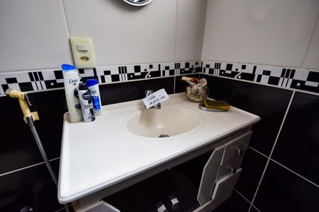 Casa de condomínio para alugar com 140m², 5 quartos e 1 vaga Casa de condomínio para alugar com 140m², 5 quartos e 1 vagaBanheiro Social