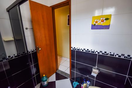 Casa de condomínio para alugar com 140m², 5 quartos e 1 vaga Casa de condomínio para alugar com 140m², 5 quartos e 1 vagaBanheiro Social