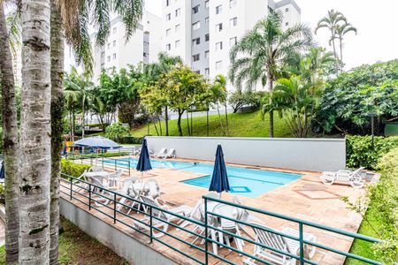 Apartamento à venda com 68m², 3 quartos e 1 vaga Apartamento à venda com 68m², 3 quartos e 1 vagaÁrea comum - Piscina
