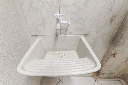 Casa de condomínio à venda com 62m², 2 quartos e 1 vagaÁrea de Serviço