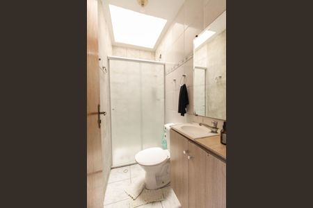 Casa de condomínio à venda com 62m², 2 quartos e 1 vagaBanheiro