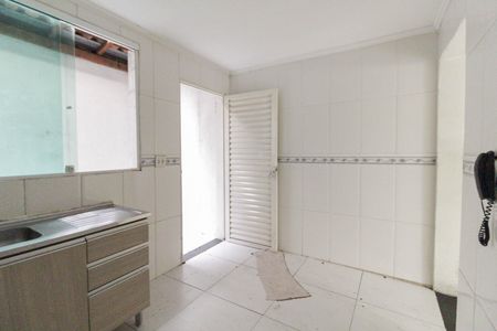 Casa de condomínio à venda com 62m², 2 quartos e 1 vagaCozinha