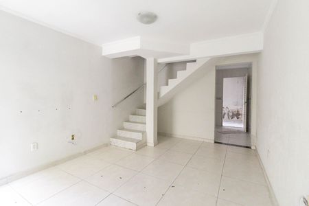 Casa de condomínio à venda com 62m², 2 quartos e 1 vagaSala