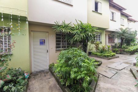 Casa de condomínio à venda com 62m², 2 quartos e 1 vagaPorta + Placa