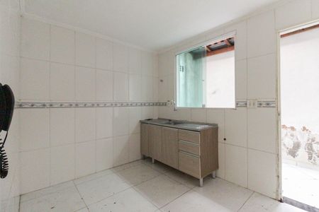 Casa de condomínio à venda com 62m², 2 quartos e 1 vagaCozinha