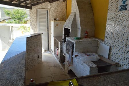 Casa de condomínio à venda com 300m², 4 quartos e 2 vagasÁrea Gourmet