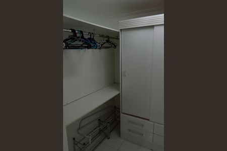 Casa de condomínio à venda com 300m², 4 quartos e 2 vagasCloset da Suíte 3