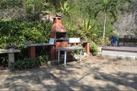 Casa de condomínio à venda com 300m², 4 quartos e 2 vagasÁrea comum - Churrasqueira