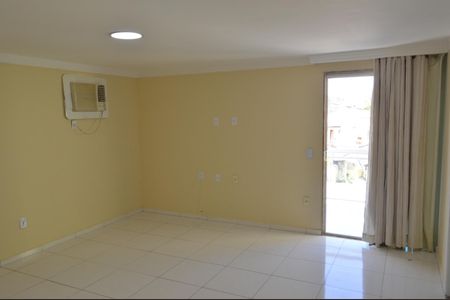 Casa de condomínio à venda com 300m², 4 quartos e 2 vagasSuíte 3