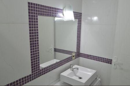 Casa de condomínio à venda com 300m², 4 quartos e 2 vagasBanheiro da Suíte 2