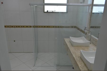Casa de condomínio à venda com 300m², 4 quartos e 2 vagasBanheiro da Suíte 3