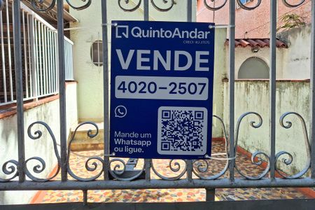 Casa à venda com 200m², 3 quartos e 1 vaga Casa à venda com 200m², 3 quartos e 1 vagaPlaca