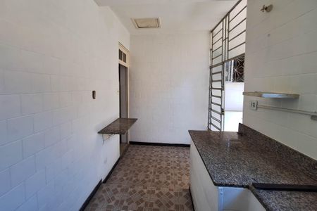 Casa à venda com 200m², 3 quartos e 1 vaga Casa à venda com 200m², 3 quartos e 1 vagaCozinha