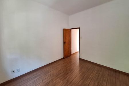 Casa à venda com 200m², 3 quartos e 1 vaga Casa à venda com 200m², 3 quartos e 1 vagaQuarto 2