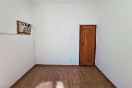 Casa à venda com 200m², 3 quartos e 1 vaga Casa à venda com 200m², 3 quartos e 1 vagaQuarto 1