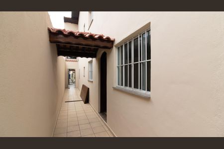 Casa para alugar com 140m², 3 quartos e 2 vagasCorredor