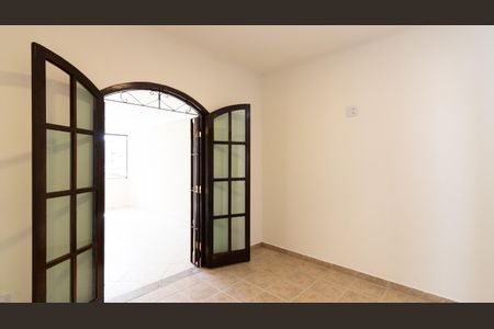 Casa para alugar com 140m², 3 quartos e 2 vagasSuíte