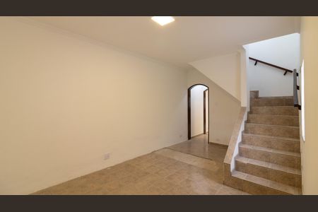 Casa para alugar com 140m², 3 quartos e 2 vagasSala