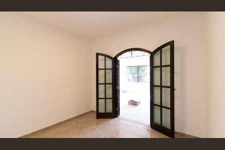 Casa para alugar com 140m², 3 quartos e 2 vagasSuíte
