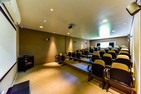 Apartamento para alugar com 203m², 4 quartos e 3 vagas Apartamento para alugar com 203m², 4 quartos e 3 vagasÁrea comum - cinema