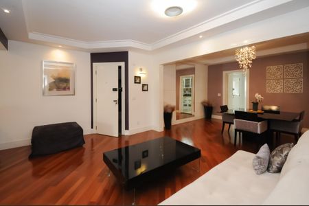 Apartamento para alugar com 203m², 4 quartos e 3 vagas Apartamento para alugar com 203m², 4 quartos e 3 vagasSala