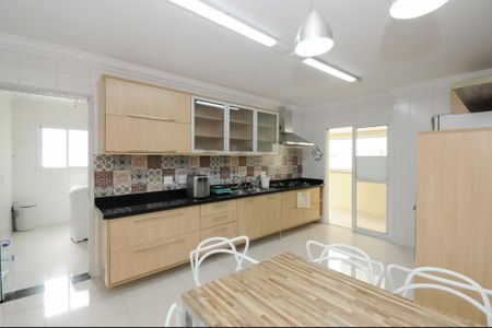 Apartamento para alugar com 203m², 4 quartos e 3 vagas Apartamento para alugar com 203m², 4 quartos e 3 vagasCozinha