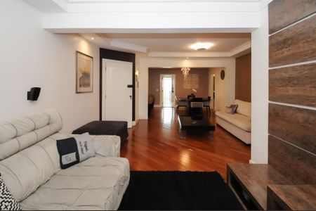 Apartamento para alugar com 203m², 4 quartos e 3 vagas Apartamento para alugar com 203m², 4 quartos e 3 vagasSala